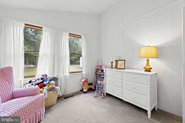 9448 GREEN RD, Midland, VA 22728