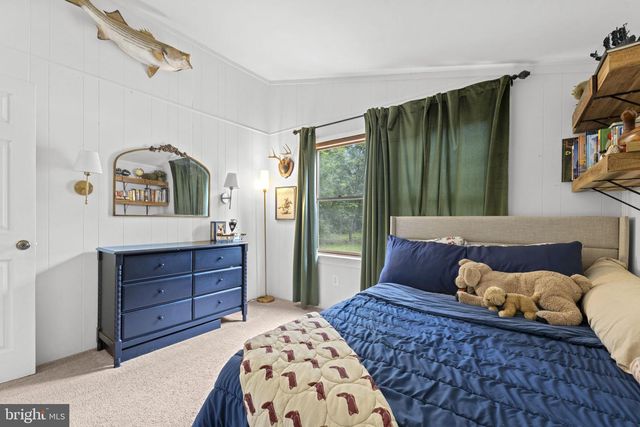 9448 GREEN RD, Midland, VA 22728