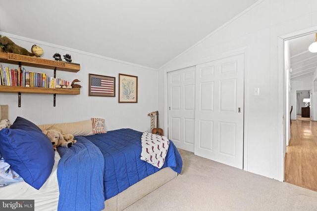 9448 GREEN RD, Midland, VA 22728