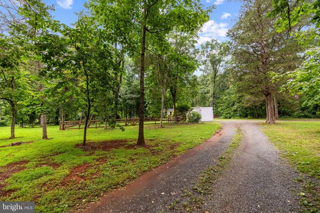 9448 GREEN RD, Midland, VA 22728