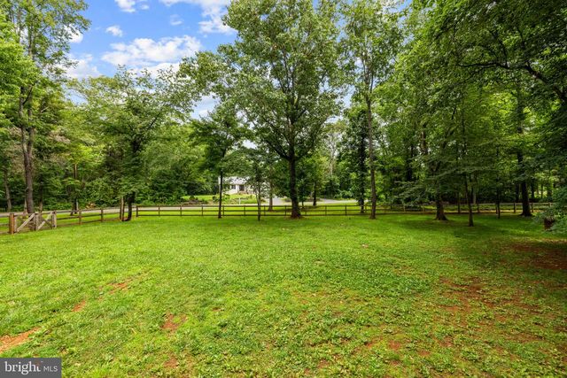 9448 GREEN RD, Midland, VA 22728