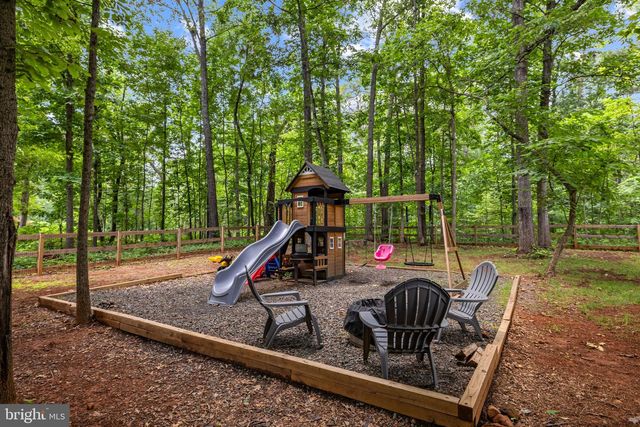 9448 GREEN RD, Midland, VA 22728