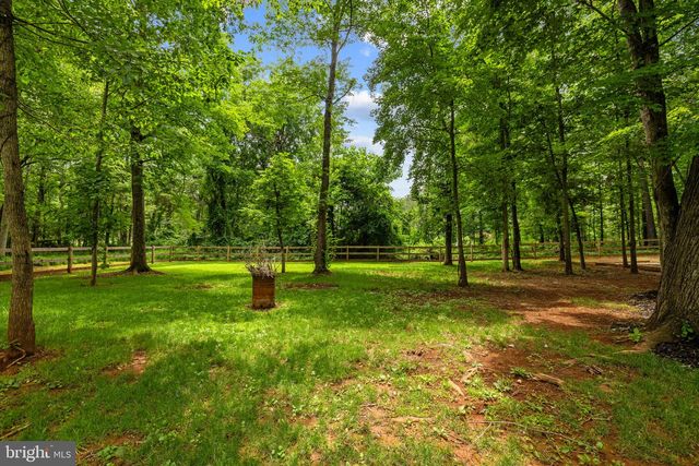9448 GREEN RD, Midland, VA 22728