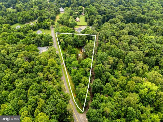 9448 GREEN RD, Midland, VA 22728