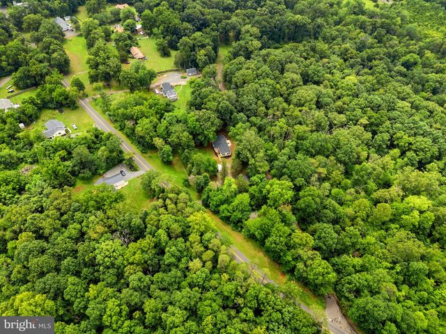 9448 GREEN RD, Midland, VA 22728