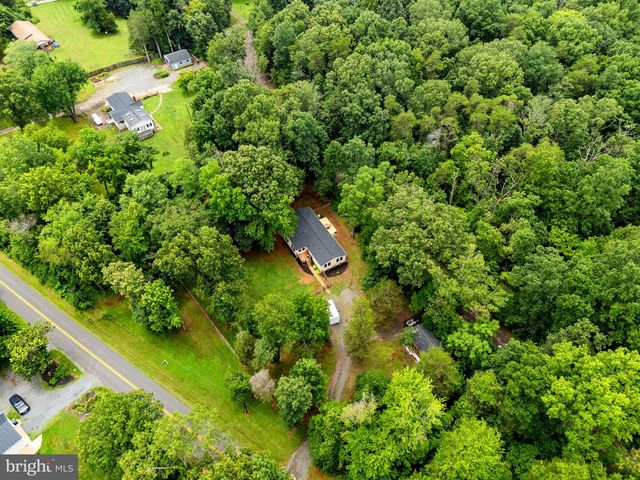 9448 GREEN RD, Midland, VA 22728