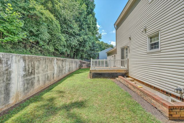 112 UPLAND DR, Salem, VA 24153