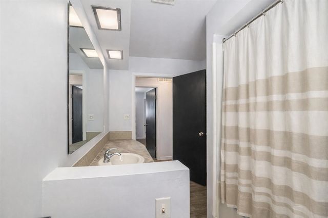 940 Bob Avenue, Muskegon, MI 49445