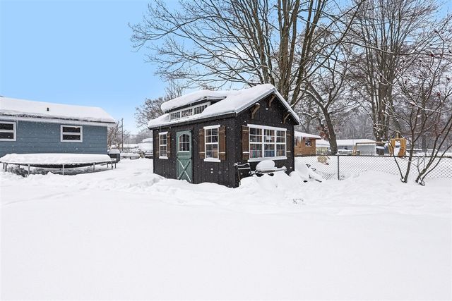 940 Bob Avenue, Muskegon, MI 49445