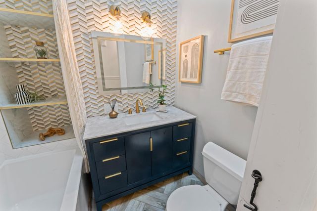 483 Oak Street, San Francisco, CA 94102