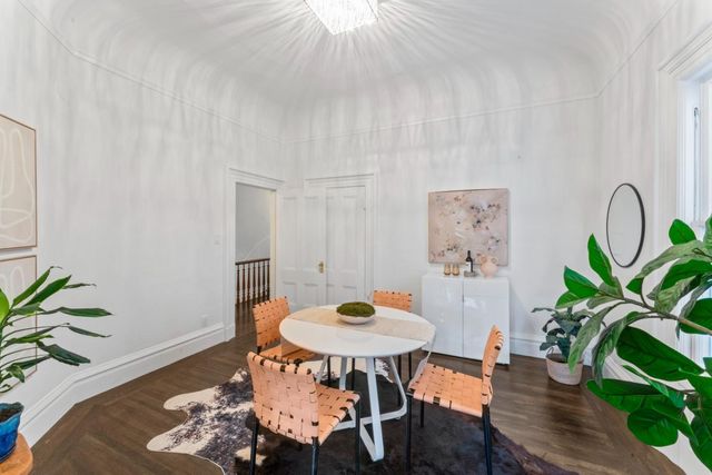 483 Oak Street, San Francisco, CA 94102