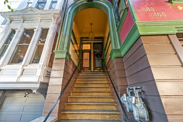 483 Oak Street, San Francisco, CA 94102
