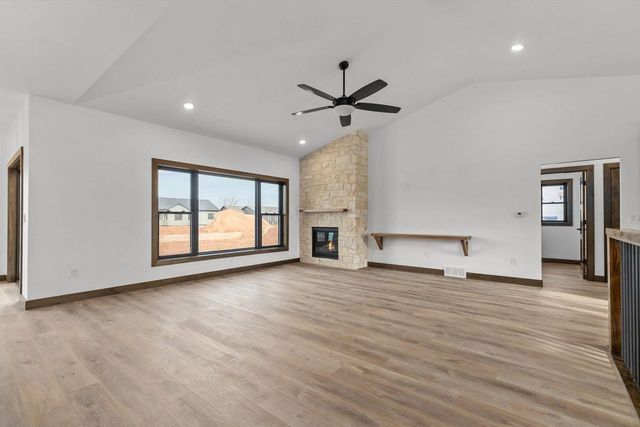 N9265 ANTON STREET, Appleton, WI 54915