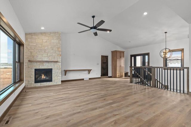 N9265 ANTON STREET, Appleton, WI 54915