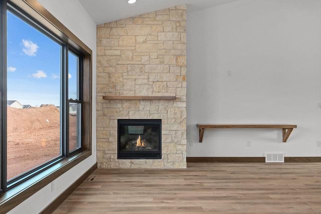 N9265 ANTON STREET, Appleton, WI 54915