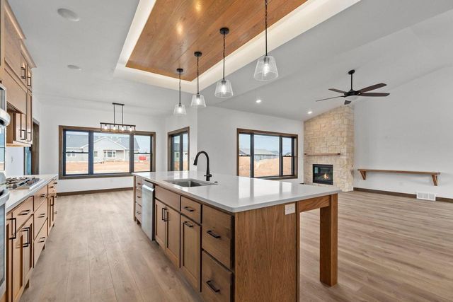 N9265 ANTON STREET, Appleton, WI 54915