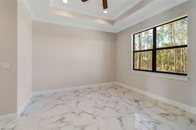 2436 14th AVE NE, Naples, FL 34120