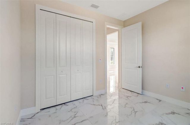 2436 14th AVE NE, Naples, FL 34120