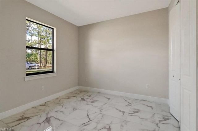 2436 14th AVE NE, Naples, FL 34120