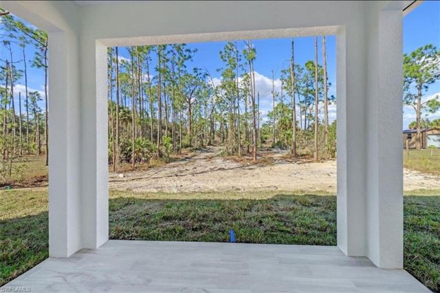 2436 14th AVE NE, Naples, FL 34120