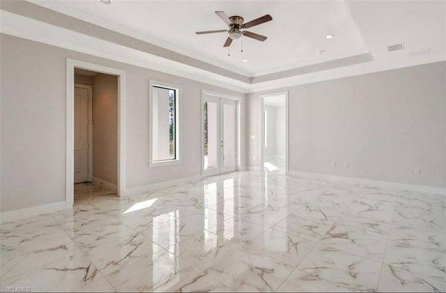 2436 14th AVE NE, Naples, FL 34120