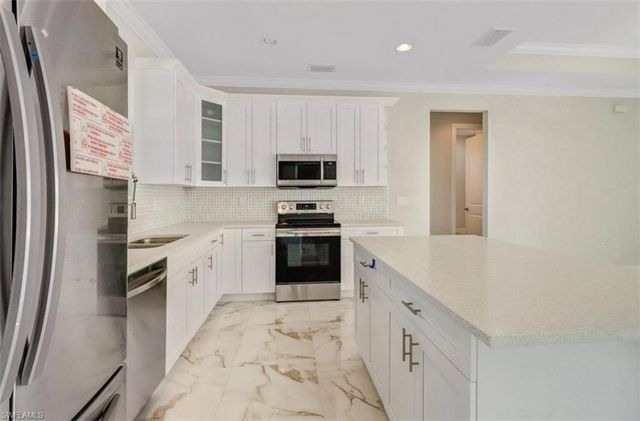 2436 14th AVE NE, Naples, FL 34120