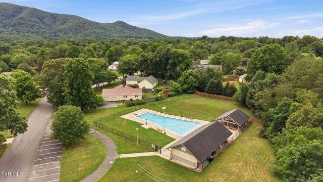 3405 Martindale Drive, Johnson City, TN 37601
