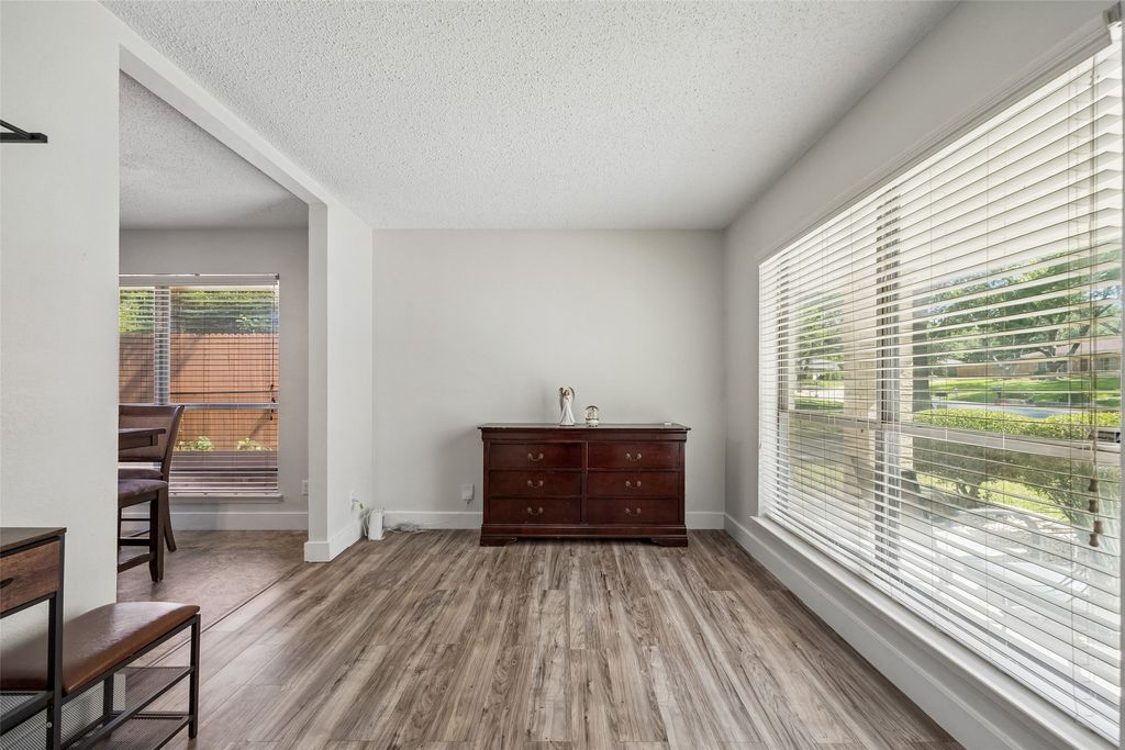 1047 Westlake Drive, Desoto, TX 75115 — photo 4