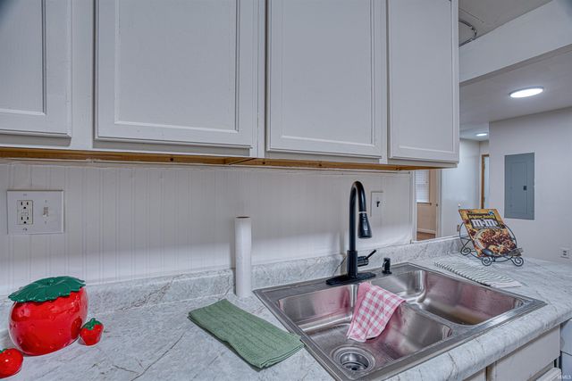 2412 Herbert Avenue, Evansville, IN 47714