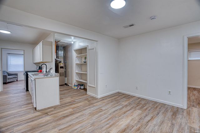 2412 Herbert Avenue, Evansville, IN 47714