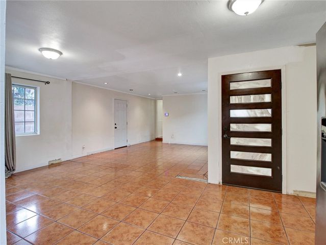 110 W Forhan Street, Long Beach, CA 90805