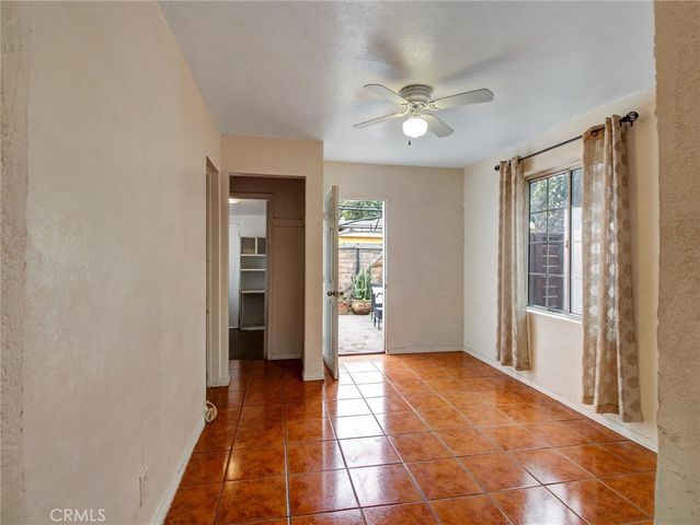 110 W Forhan Street, Long Beach, CA 90805