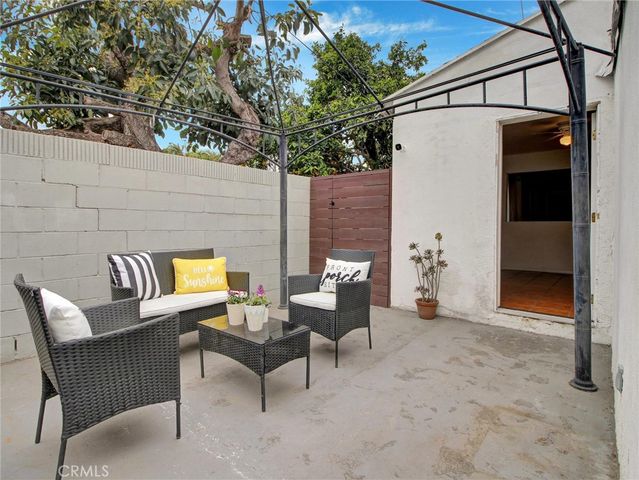 110 W Forhan Street, Long Beach, CA 90805