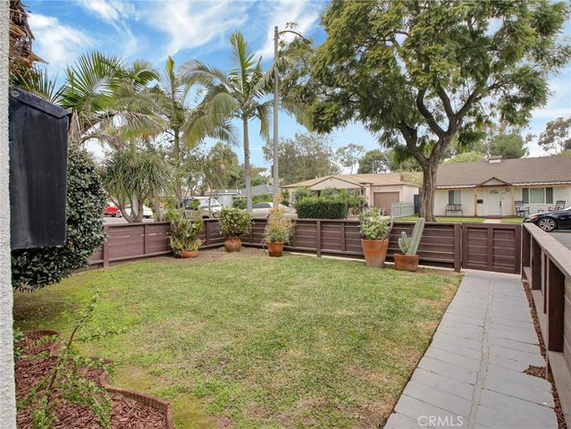 110 W Forhan Street, Long Beach, CA 90805