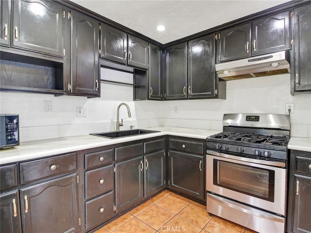110 W Forhan Street, Long Beach, CA 90805