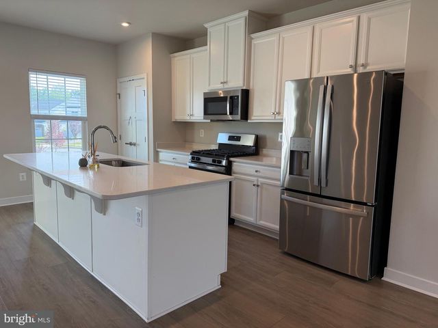 927 ERICCSON LN, Middletown, DE 19709