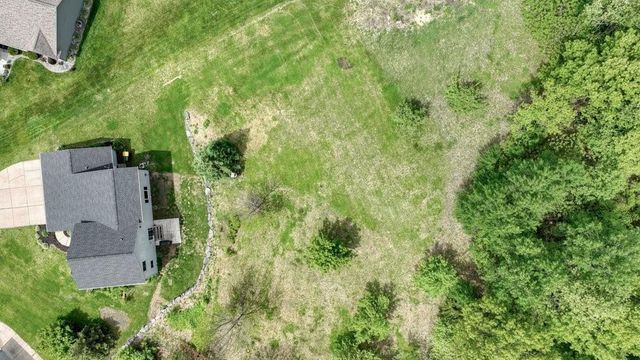 209 Lamans Lane, Eau Claire, WI 54703