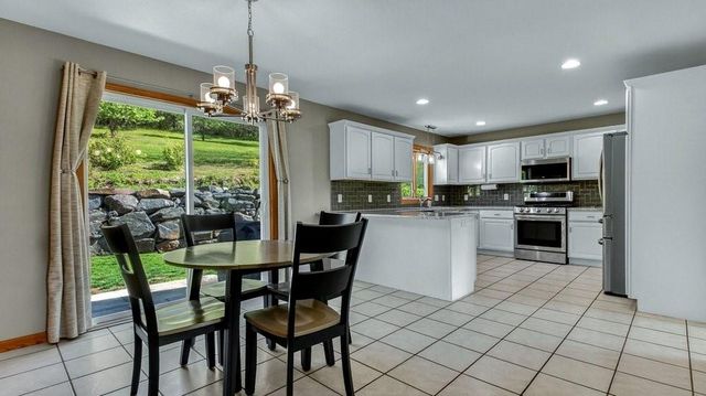 209 Lamans Lane, Eau Claire, WI 54703
