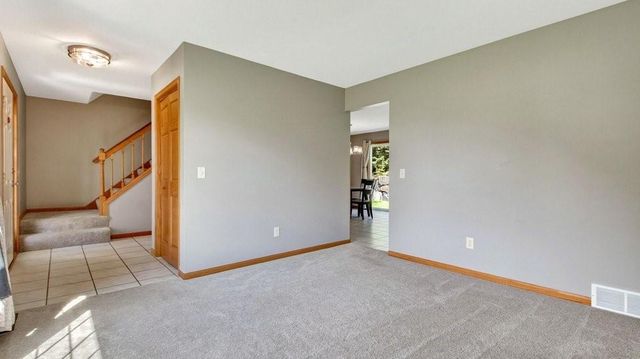 209 Lamans Lane, Eau Claire, WI 54703