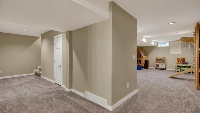 209 Lamans Lane, Eau Claire, WI 54703