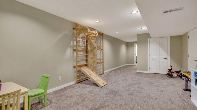 209 Lamans Lane, Eau Claire, WI 54703