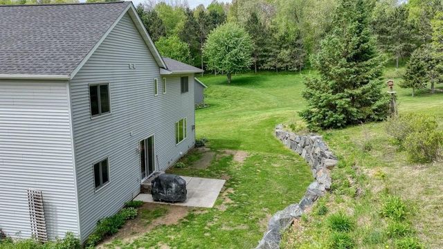 209 Lamans Lane, Eau Claire, WI 54703