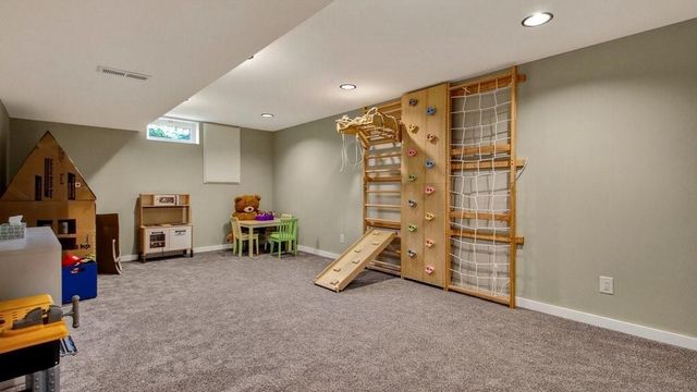 209 Lamans Lane, Eau Claire, WI 54703