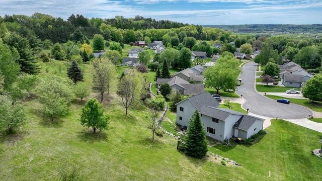 209 Lamans Lane, Eau Claire, WI 54703
