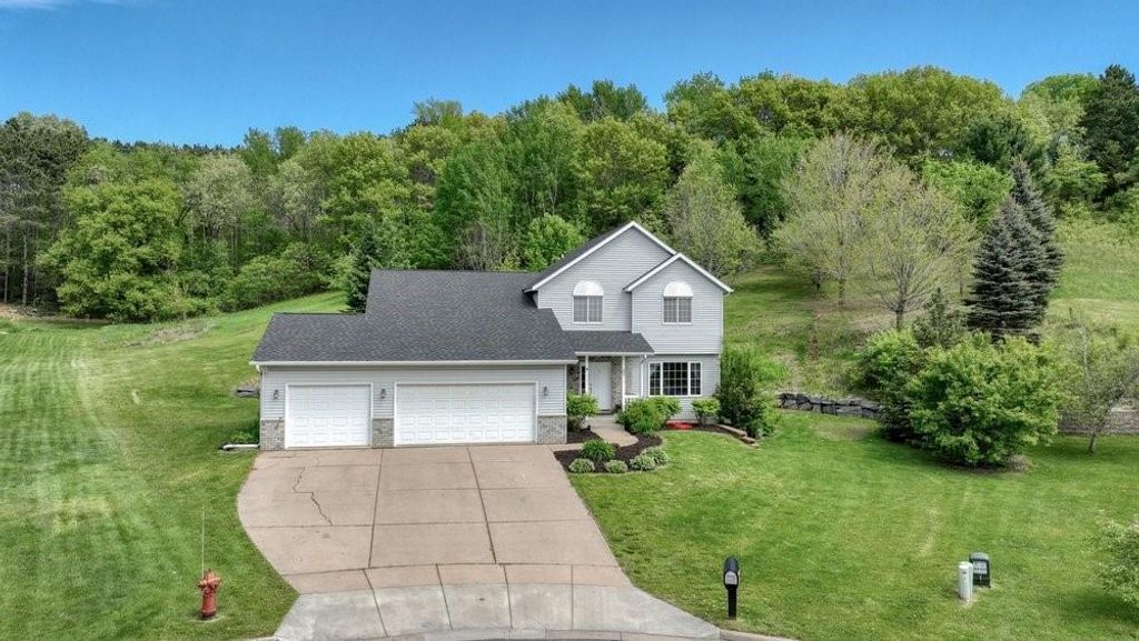 209 Lamans Lane, Eau Claire, WI 54703