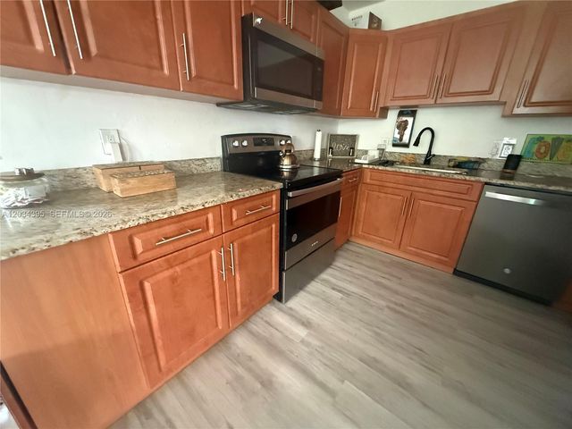 2538 Coolidge Street, Hollywood, FL 33020