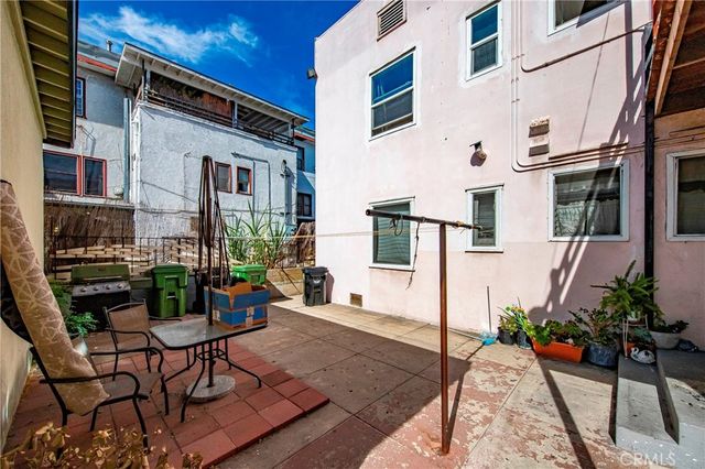 1409 Courtland Avenue, Los Angeles, CA 90006