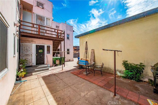 1409 Courtland Avenue, Los Angeles, CA 90006