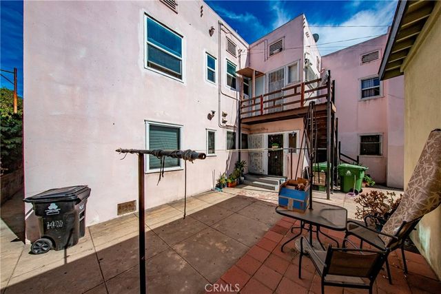 1409 Courtland Avenue, Los Angeles, CA 90006
