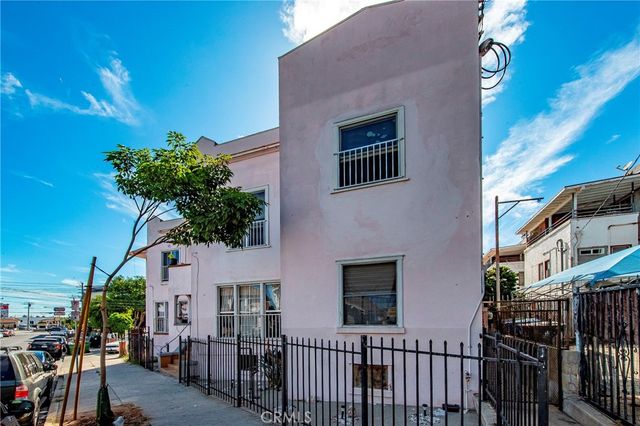 1409 Courtland Avenue, Los Angeles, CA 90006